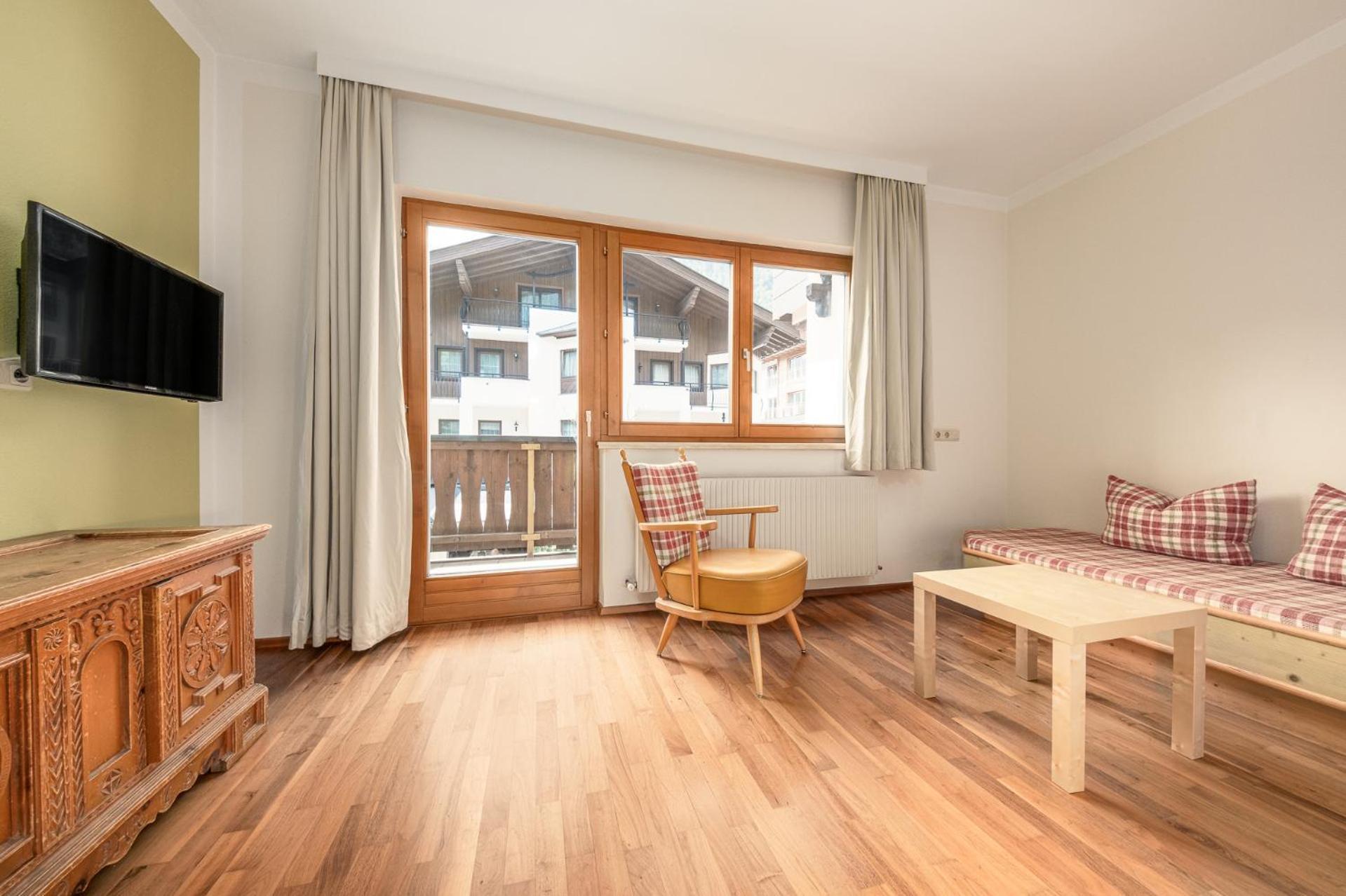 Apartments Alpina Mayrhofen Bagian luar foto